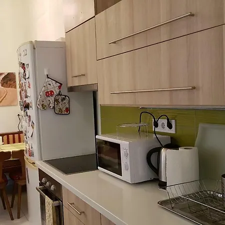 Appartamento Belvarosi Tagas Apartman *